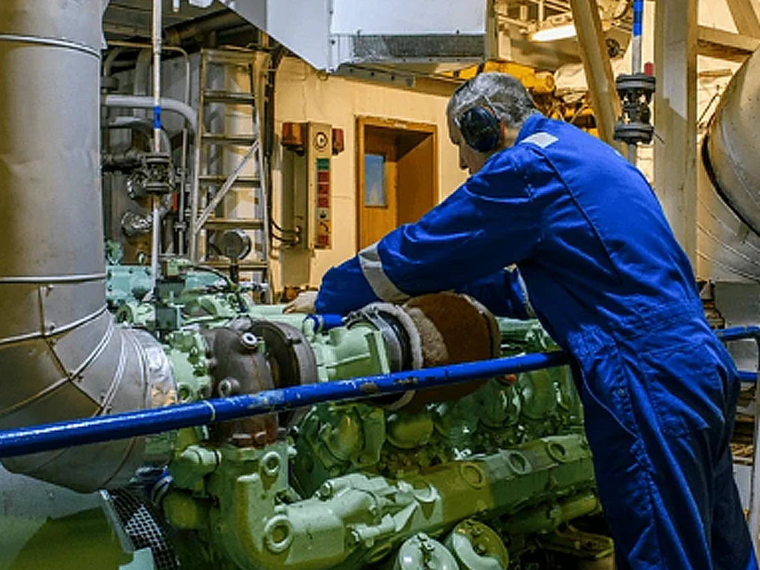 Ship Engine Service The Importance of Engine Overhaul in Ship Management - Arcship